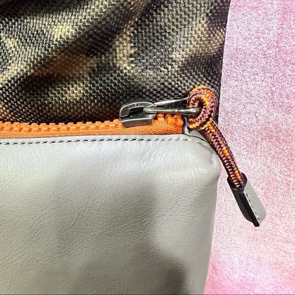 COACH Ranger Men’s Women’s Backpack Animal Camo Script Print NWT - Picture 12 of 16